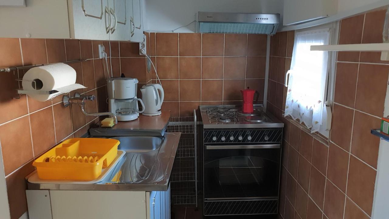 Apartman Dinka プナト エクステリア 写真
